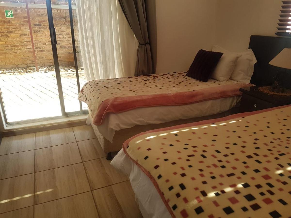 Aliwal Villa Guest Lodge Esterno foto